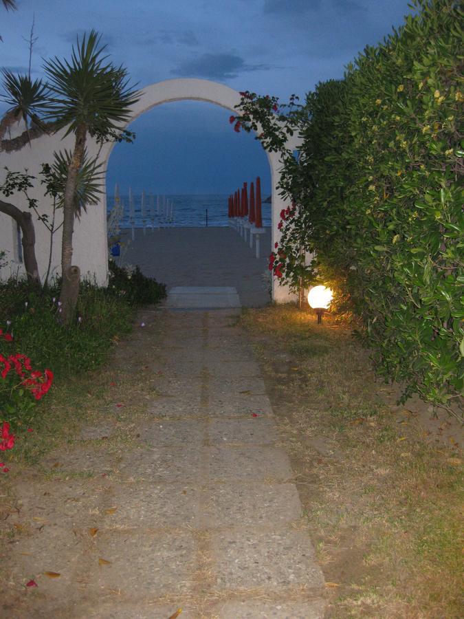 Hotel Silvi Silvi Marina Esterno foto
